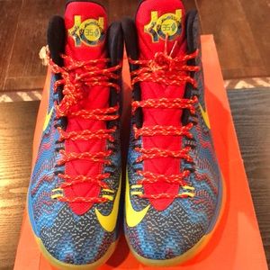 Nike KD V “Ugly Christmas Sweater”